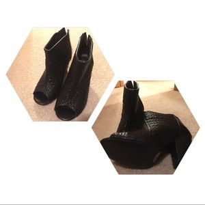 Torrid Black Open Toe Textured Booties